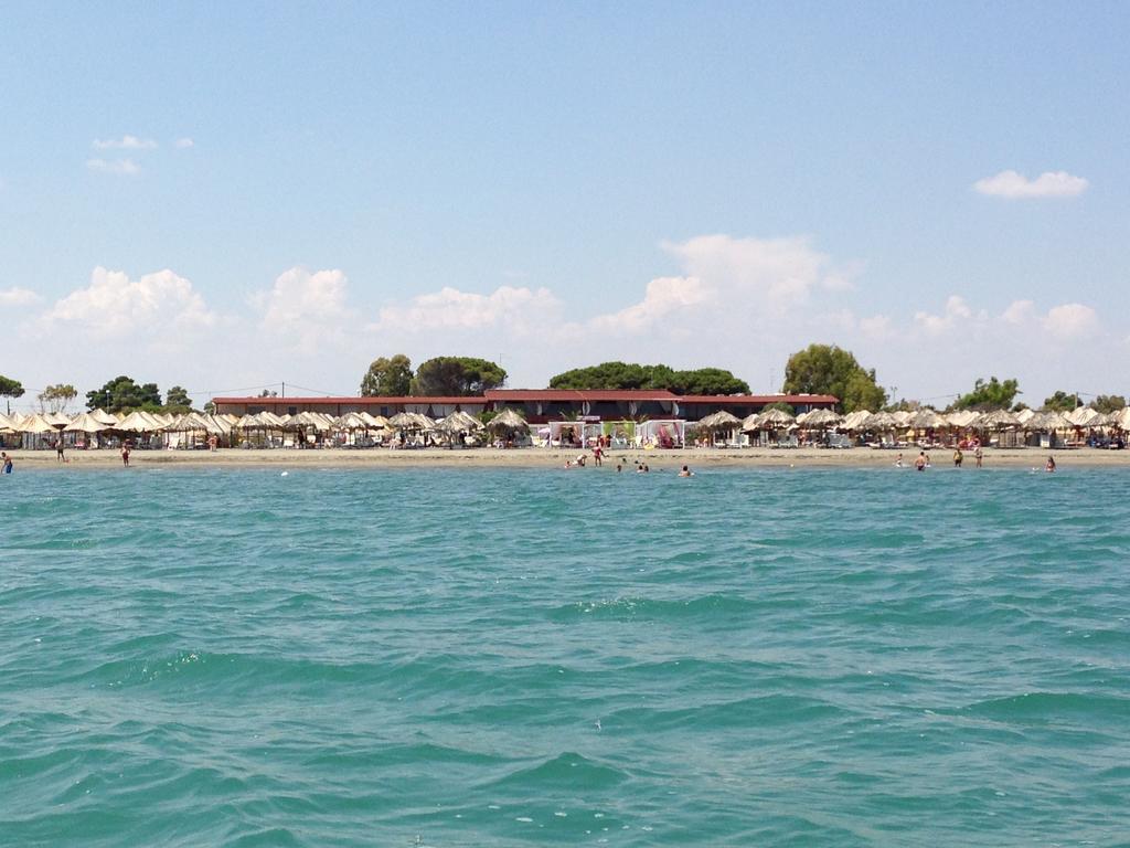 Beach Club Ippocampo ภายนอก รูปภาพ