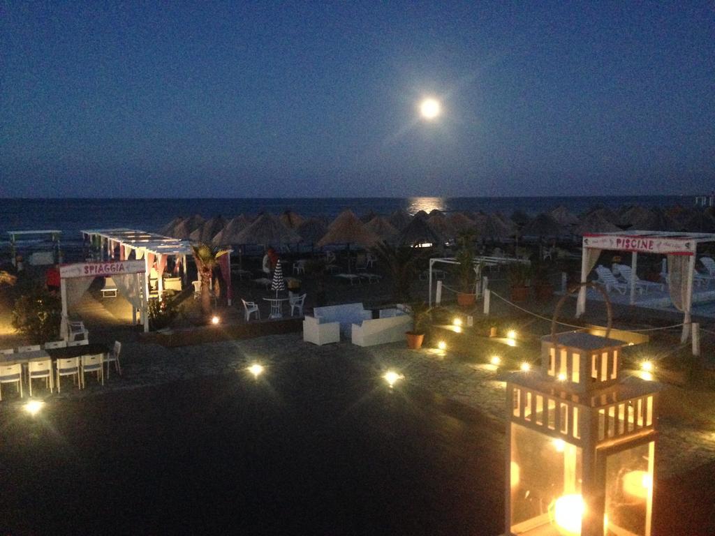 Beach Club Ippocampo ภายนอก รูปภาพ